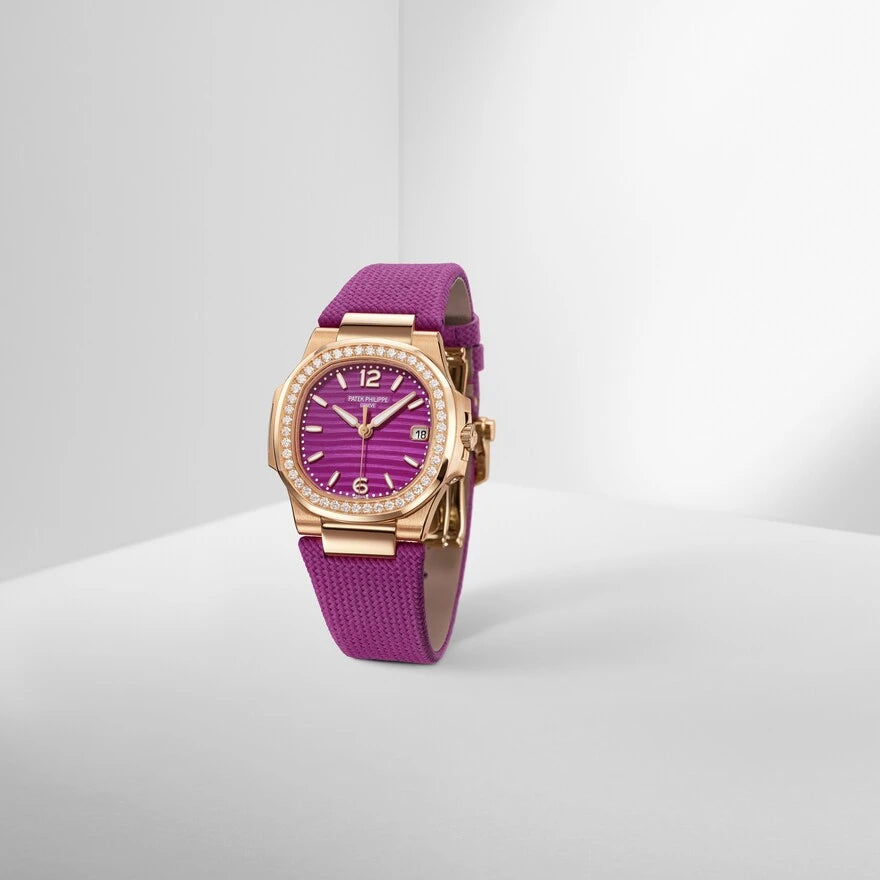 Patek Philippe Nautilus Date, Sweep Seconds 7010R-013